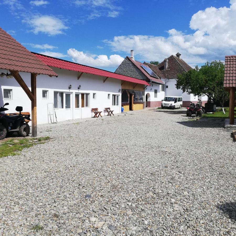 Pensjonat Casa Din Barcut Zewnętrze zdjęcie