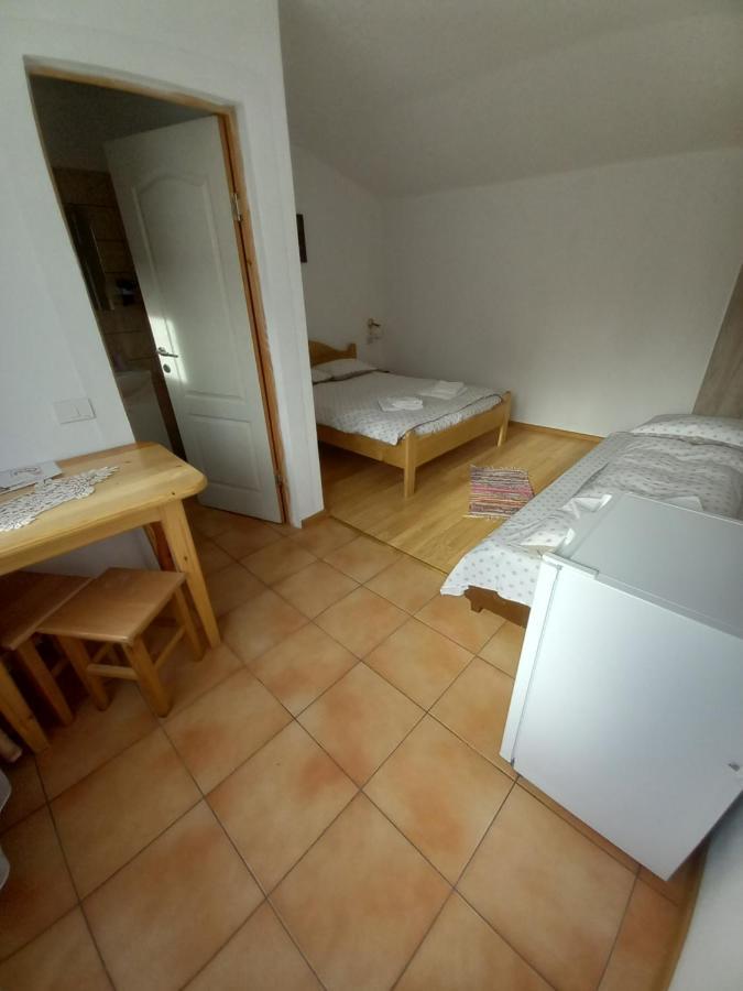 Pensjonat Casa Din Barcut Zewnętrze zdjęcie